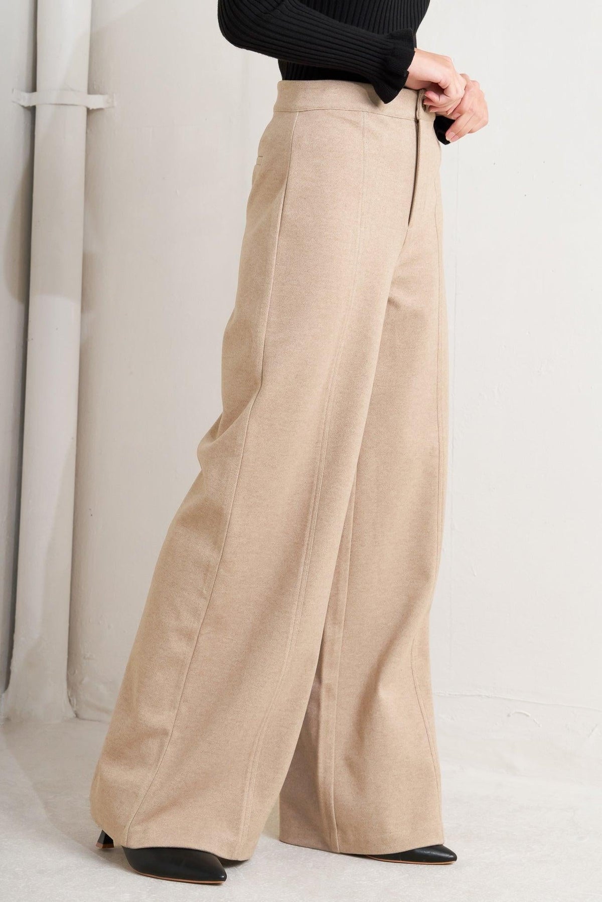 MODERN CORSET MOCHA KNIT PANTS